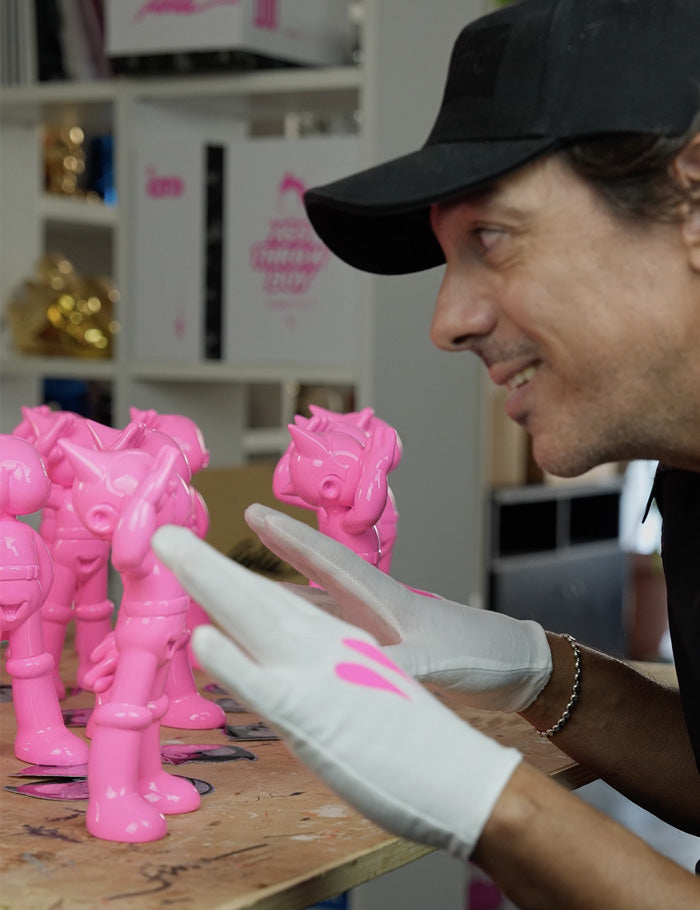 ASS THROW BOY 9" Neon Pink®